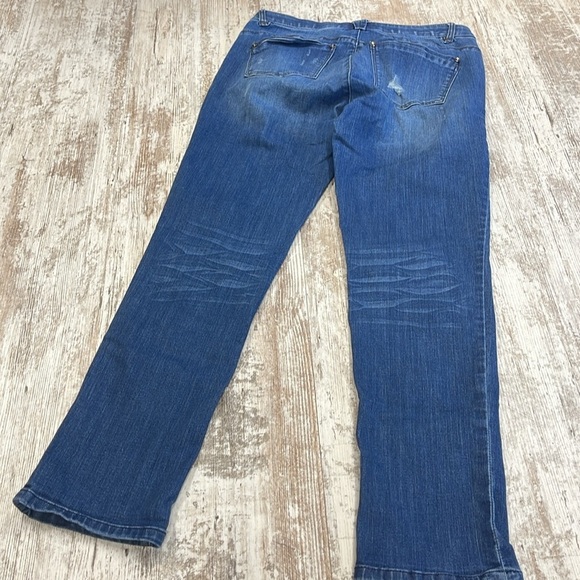 Mac and Me You Are So Loved Distressed Straight Leg Jeans Size 6 - Picture 9 of 10